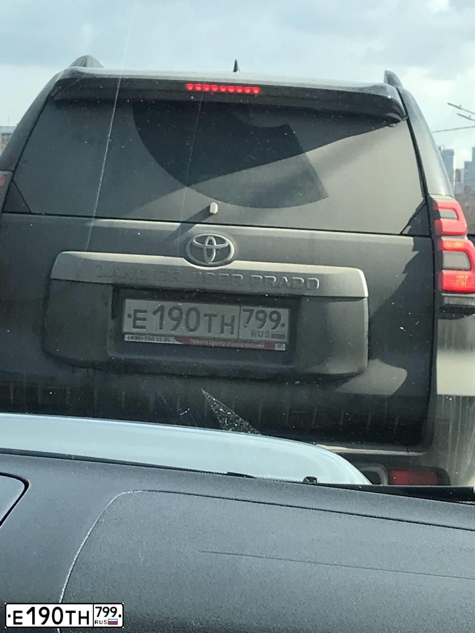 Фото автомобиля TOYOTA LANDCRUISER, 2019 — госномер Е750АС977. Цвет: ЧЕРНЫЙ