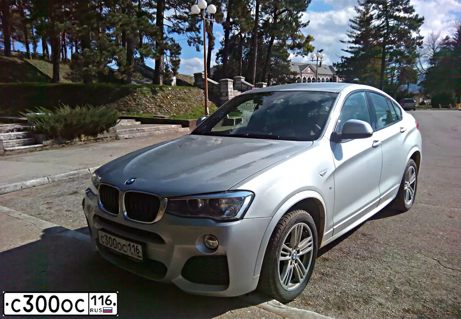 Фото автомобиля BMW X4, 2015 — госномер Р341КТ18. Цвет: Серебристый