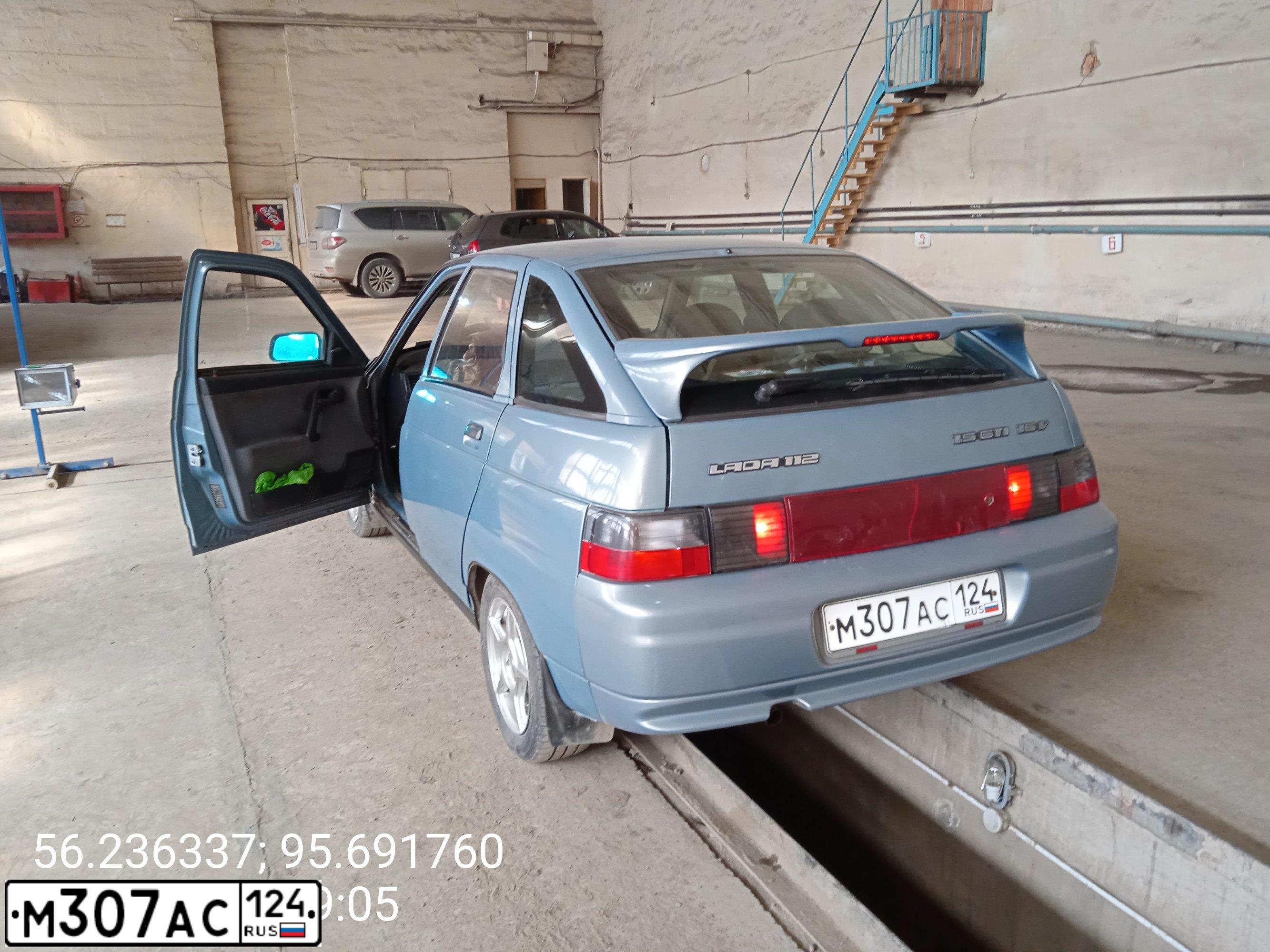 Фото автомобиля LADA 2112, 2003 — госномер М307АС124. Цвет: ЗОЛОТИСТО-СЕРЫЙ