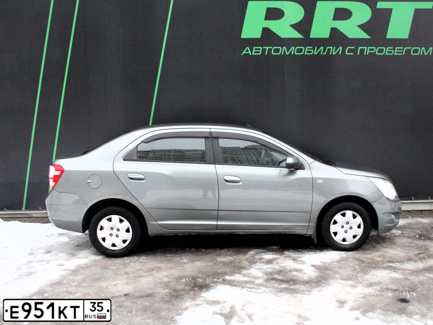 Фото автомобиля CHEVROLET COBALT, 2013 — госномер Н216ТР35. Цвет: СЕРЫЙ