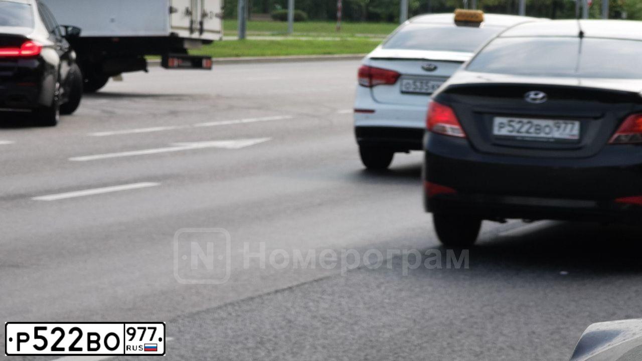 Фото автомобиля HYUNDAI SOLARIS, 2015 — госномер Р522ВО977. Цвет: ЧЕРНЫЙ