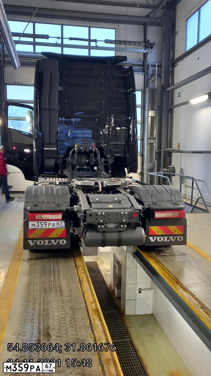 Фото автомобиля VOLVO FH, 2021 — госномер О904СС790