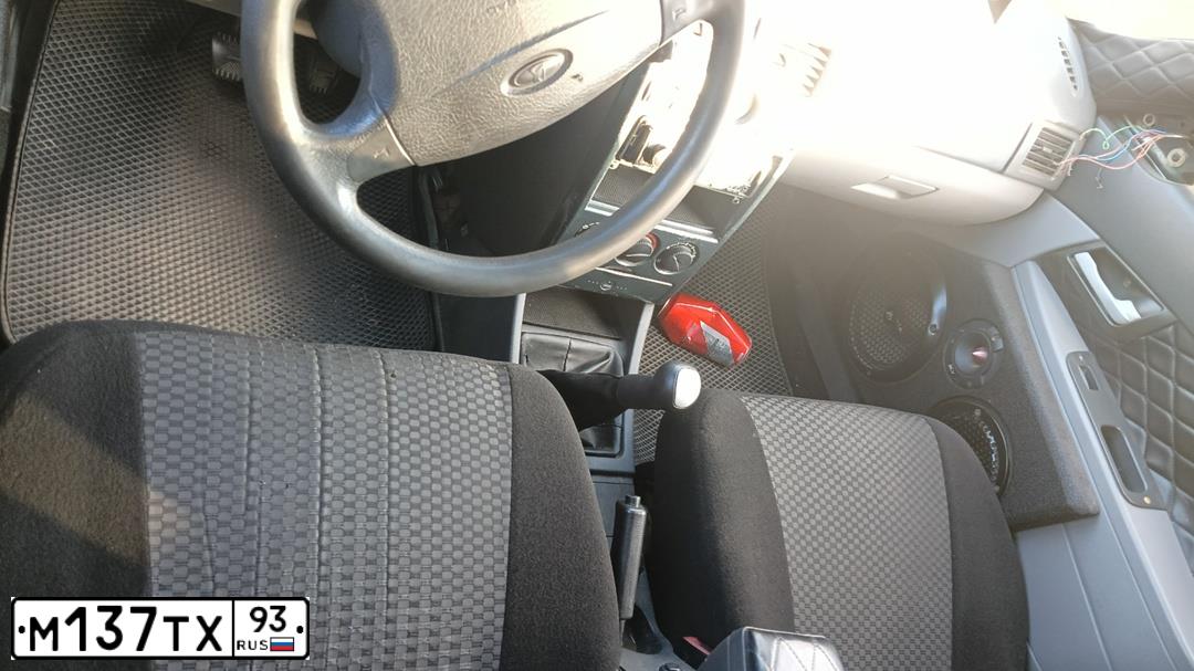 Фото автомобиля LADA PRIORA, 2010 — госномер Р377ВК323. Цвет: Серо-сине-зеленый