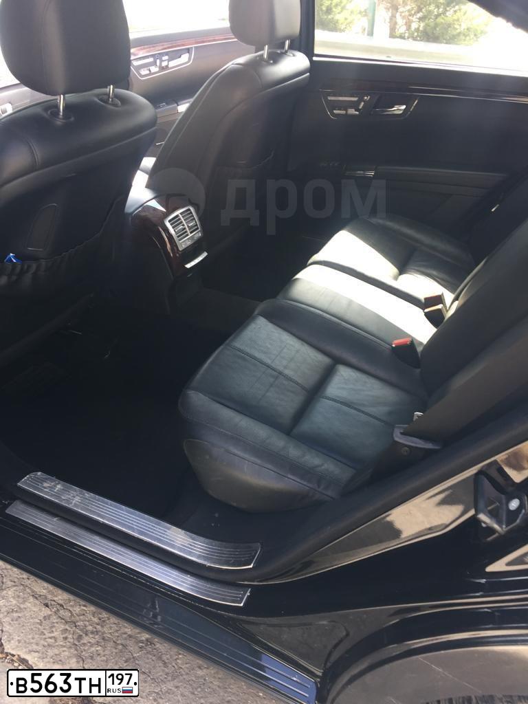 Фото автомобиля MERCEDES S-KLASSE, 2005 — госномер Н903ЕМ82. Цвет: ЧЕРНЫЙ