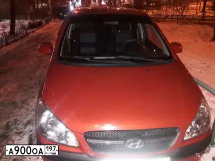Фото автомобиля HYUNDAI SANTA FE, 2011 — госномер А900ОА197. Цвет: СЕРЫЙ СВЕТЛЫЙ