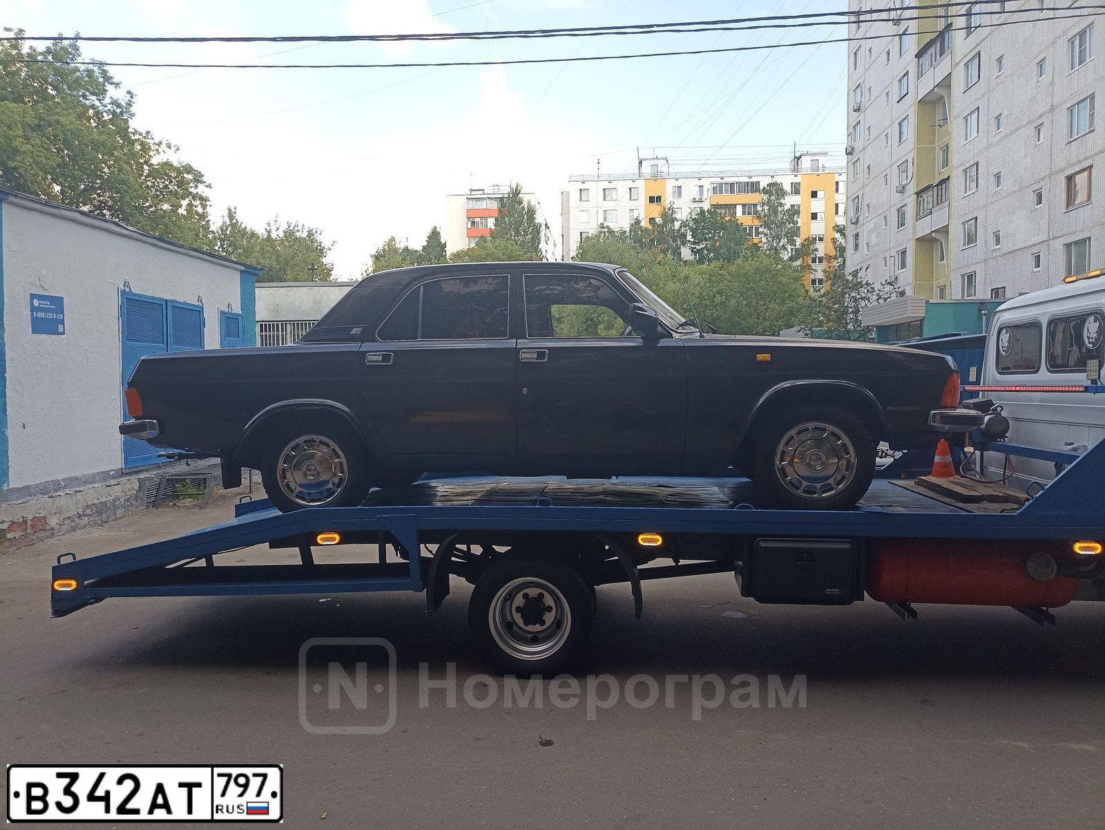 Фото автомобиля GAZ 3102 WOLGA, 1998 — госномер К297РВ797. Цвет: ЧЕРНЫЙ