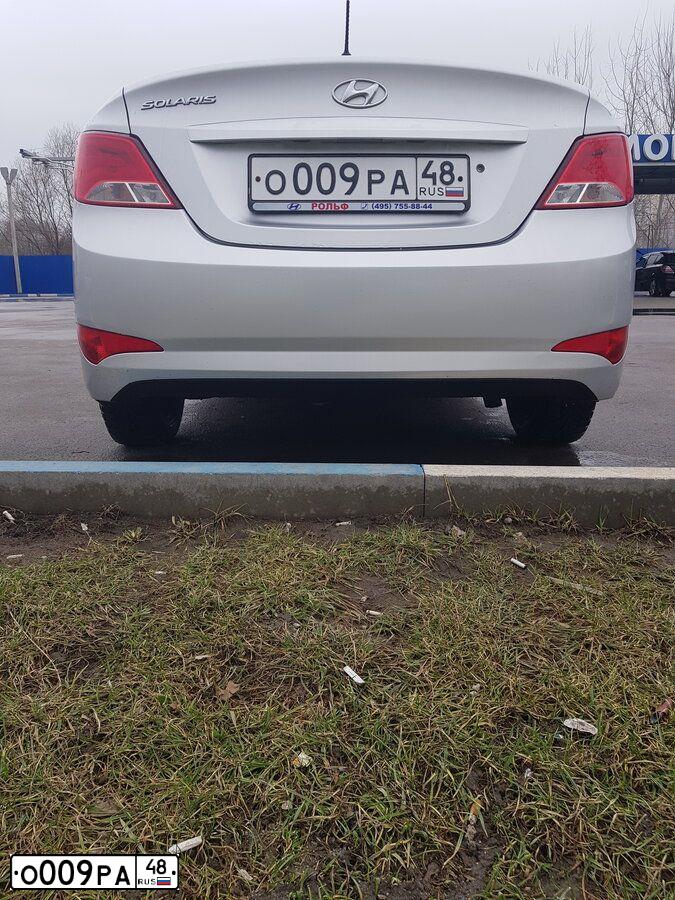Фото автомобиля HYUNDAI SOLARIS, 2016 — госномер О009РА48. Цвет: Серебристый