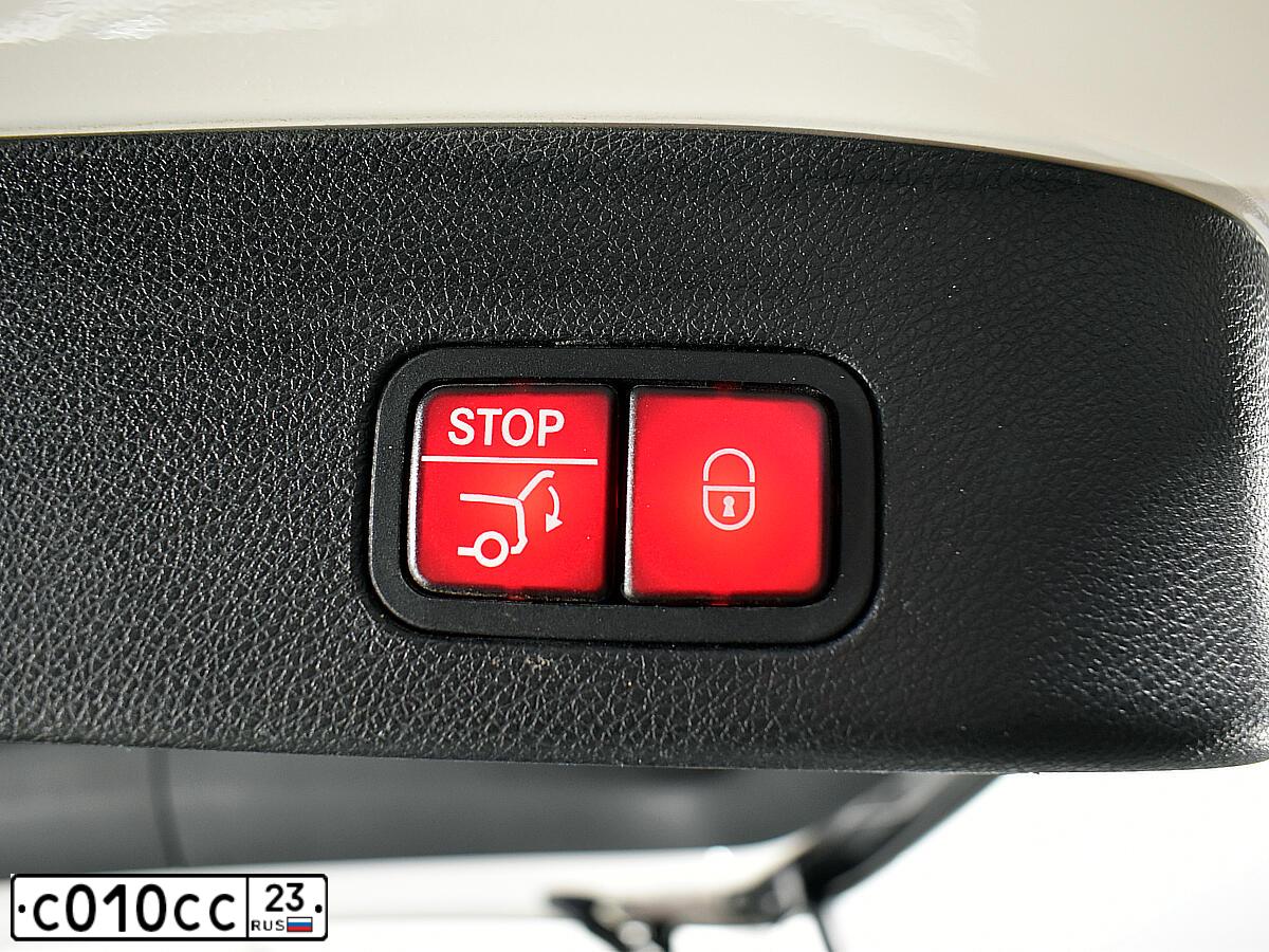 Фото автомобиля AUDI A4, 2006 — госномер Е787ВР123. Цвет: ЧЕРНЫЙ