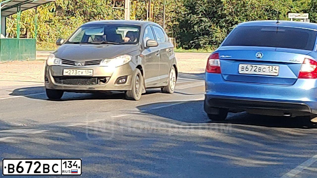 Фото автомобиля SKODA RAPID, 2015 — госномер В672ВС134. Цвет: СЕРЕБРИСТО ГОЛУБОЙ