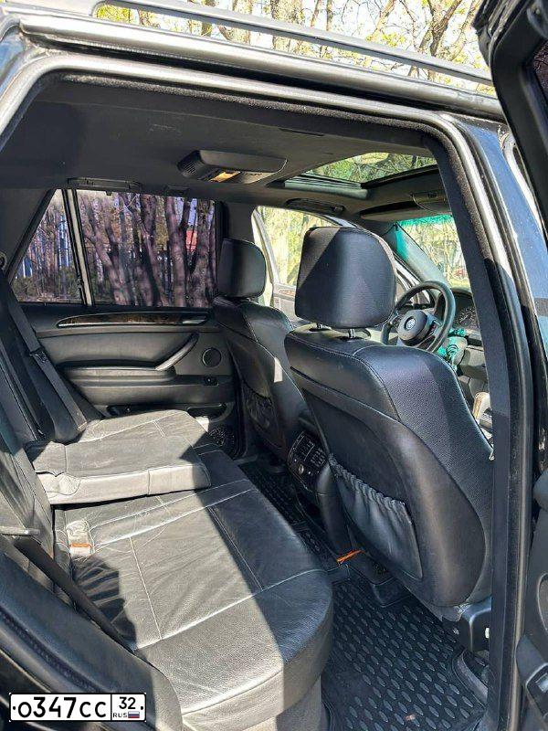Фото автомобиля BMW X5, 2004 — госномер Е829ВТ550. Цвет: ЧЕРНЫЙ
