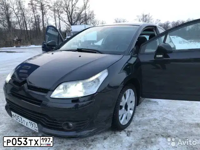 Фото автомобиля CITROEN C4, 2005 — госномер О086ОА31. Цвет: ЧЕРНЫЙ