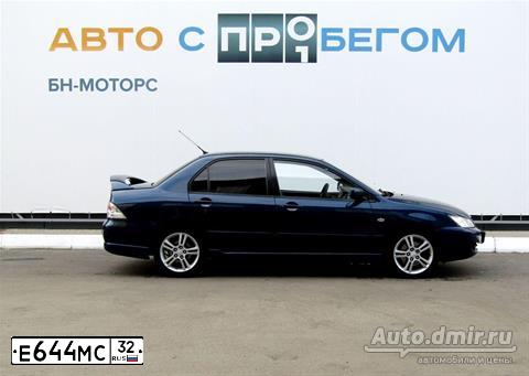 Фото автомобиля MITSUBISHI LANCER, 2006 — госномер Р984ТУ40. Цвет: синий
