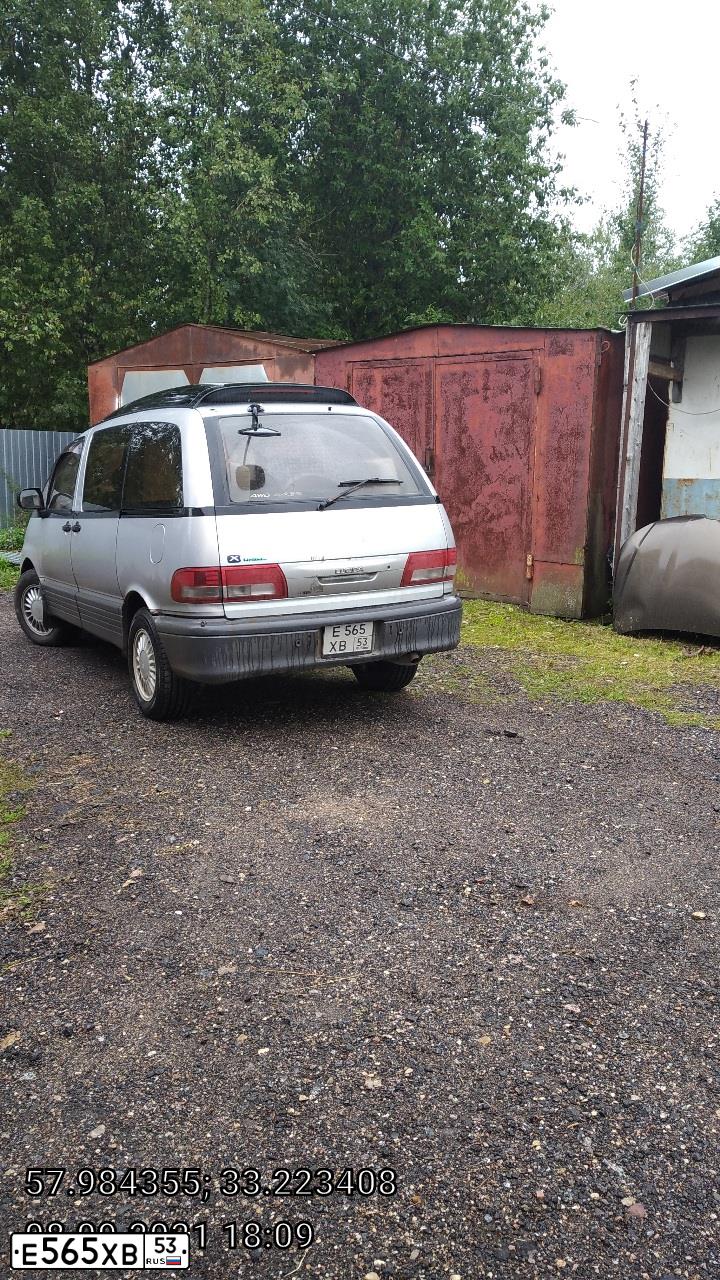 Фото автомобиля TOYOTA ESTIMA, 1995 — госномер Е565ХВ53