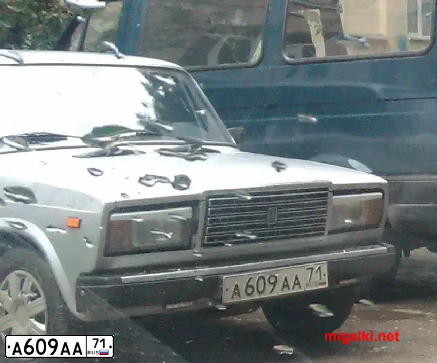 Фото автомобиля LADA 2104, 2012 — госномер А609АА71. Цвет: АЛМАЗНОЕ СЕРЕБРО
