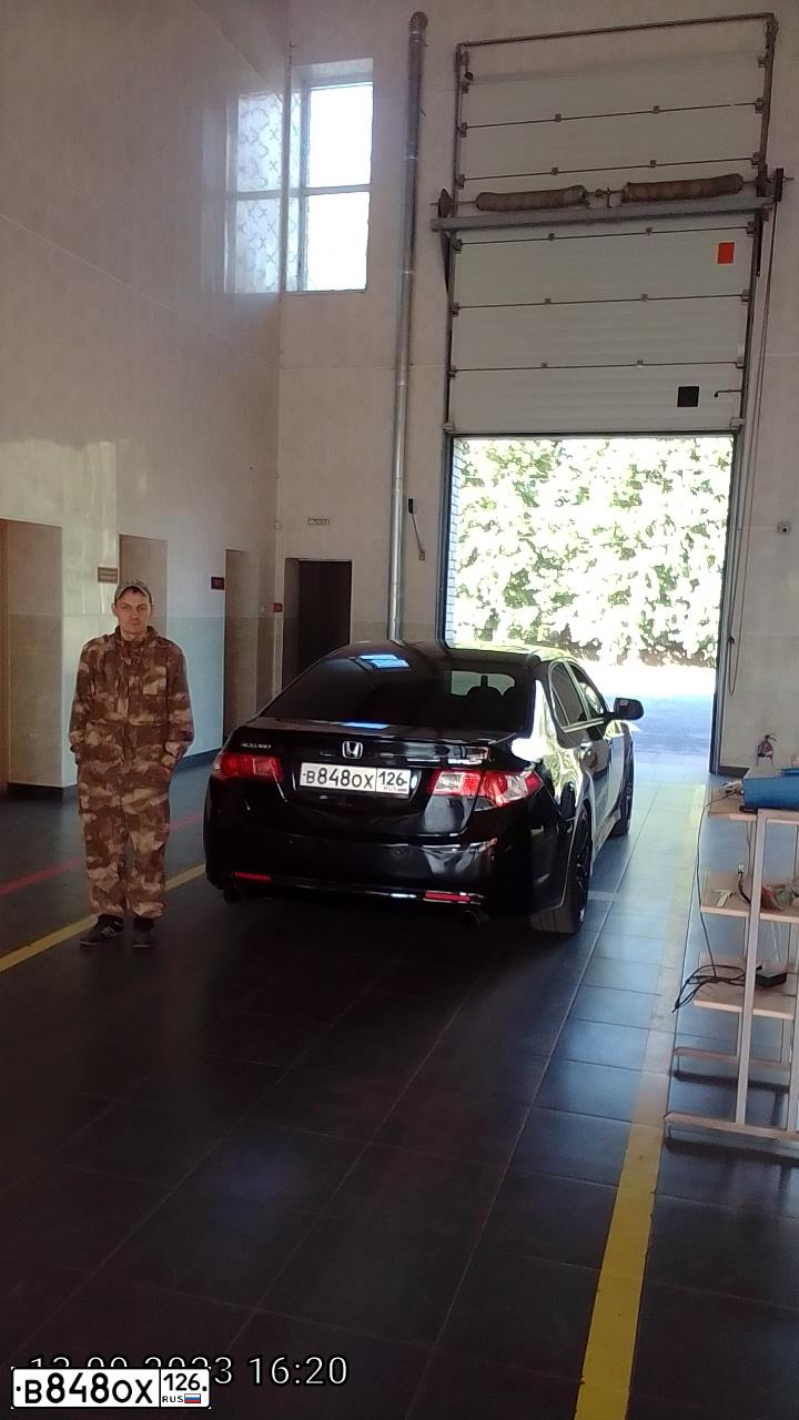 Фото автомобиля HONDA ACCORD, 2008 — госномер Н930ВР57. Цвет: ЧЕРНЫЙ