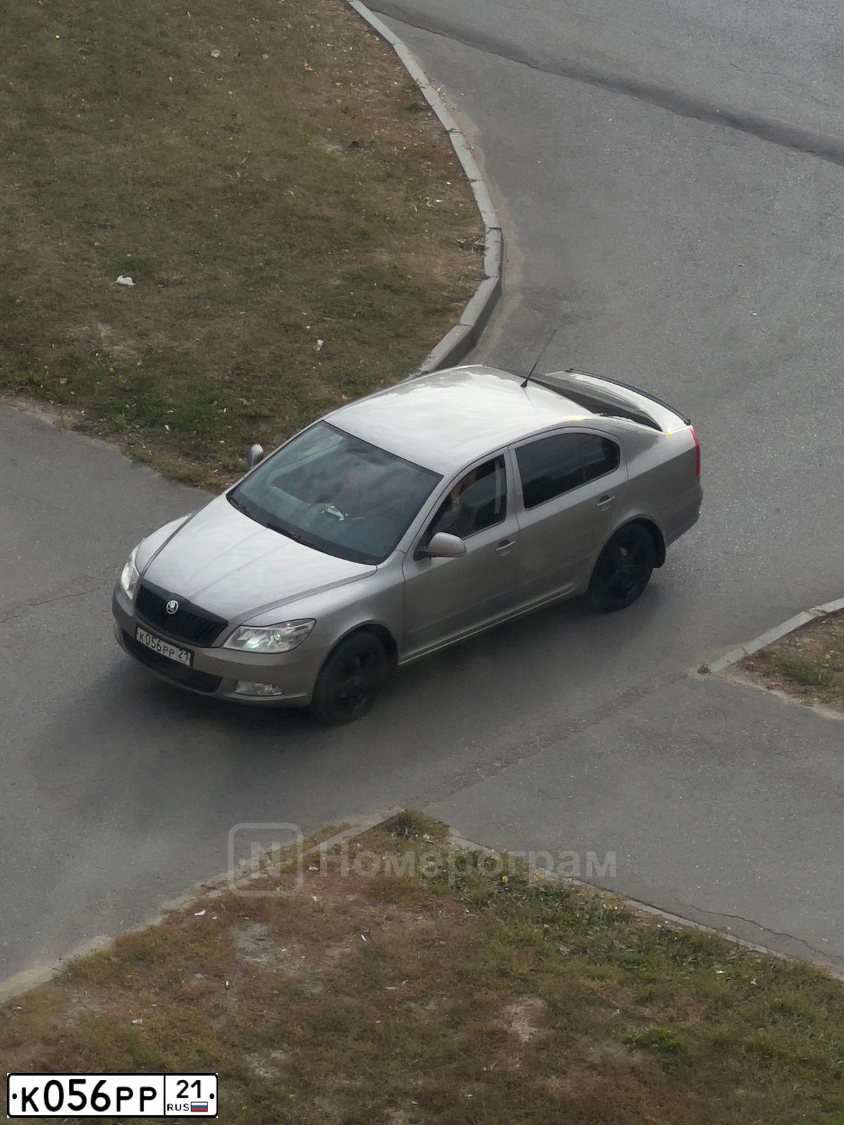 Фото автомобиля SKODA OCTAVIA, 2009 — госномер Н217МХ21