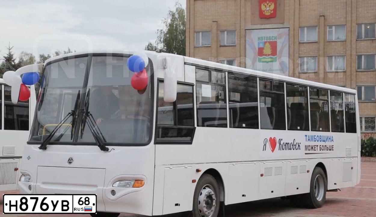 Фото автомобиля KAVZ 4238, 2016 — госномер Н876УВ68. Цвет: Белый