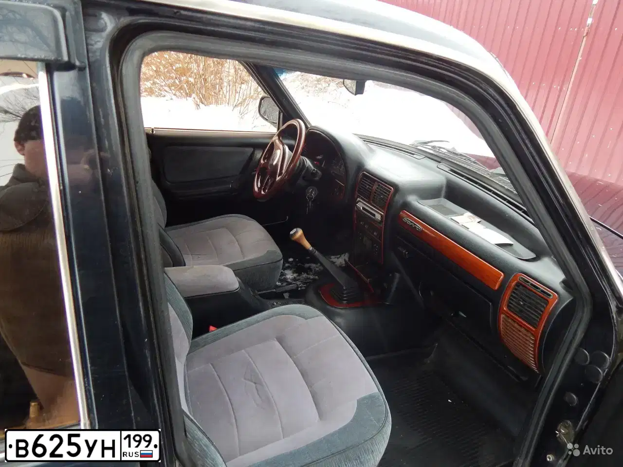 Фото автомобиля GAZ 3110 WOLGA, 2005 — госномер В625УН199. Цвет: ЧЕРНЫЙ