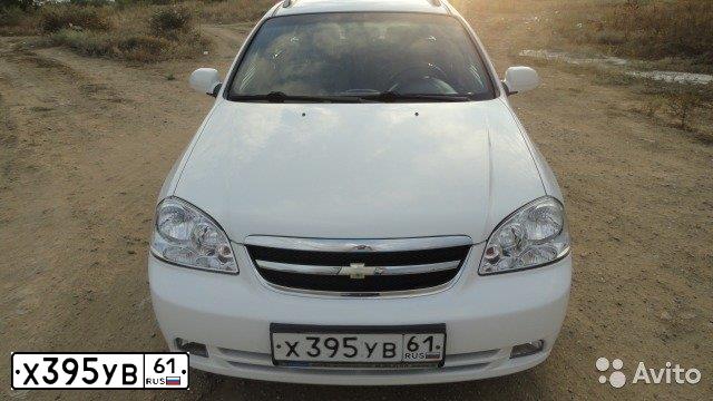 Фото автомобиля CHEVROLET LACETTI, 2008 — госномер К668ЕХ180. Цвет: Белый