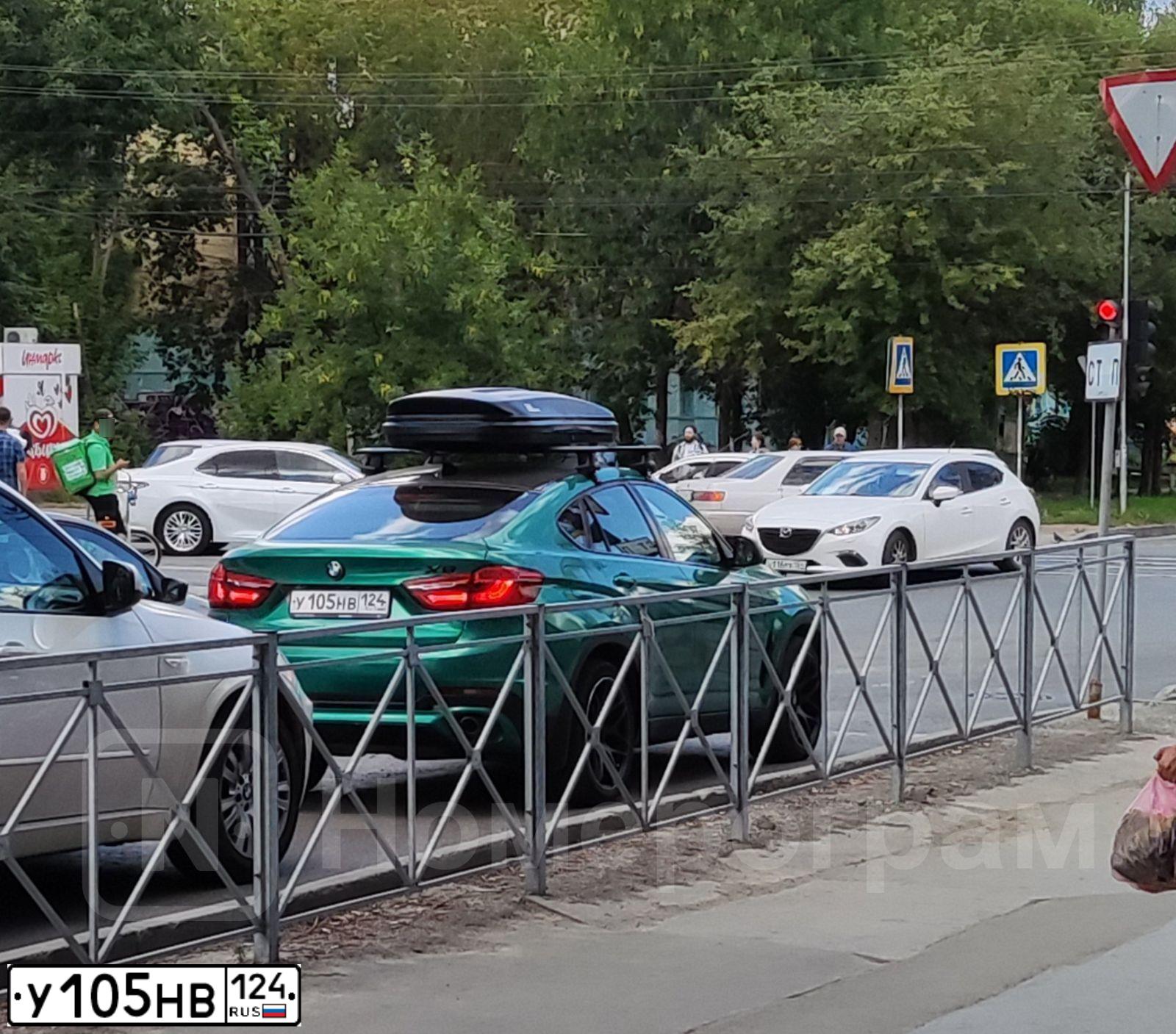 Фото автомобиля BMW X6, 2015 — госномер Р309РВ154. Цвет: Серый