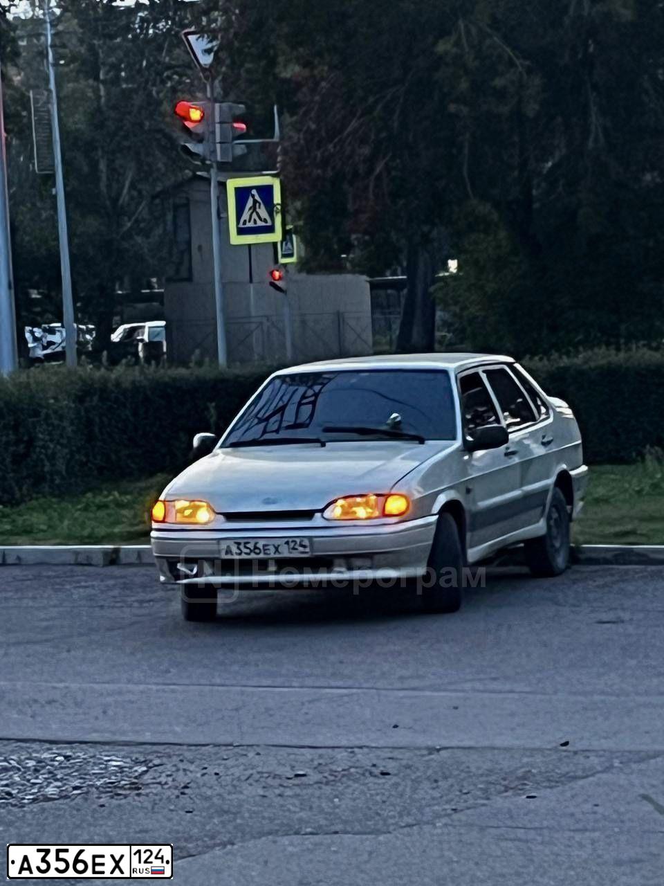 Фото автомобиля LADA 2115 SAMARA, 2007 — госномер Р660ХЕ124. Цвет: СЕРЕБРИСТО-ЖЕЛТЫЙ