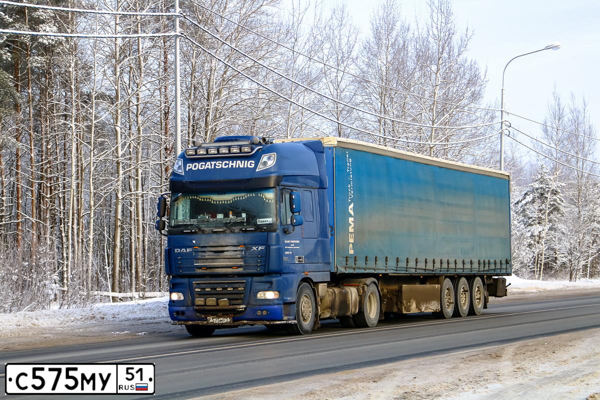 Фото автомобиля VOLVO SERIE FH /6X2/, 2005 — госномер А973ОЕ51. Цвет: Белый