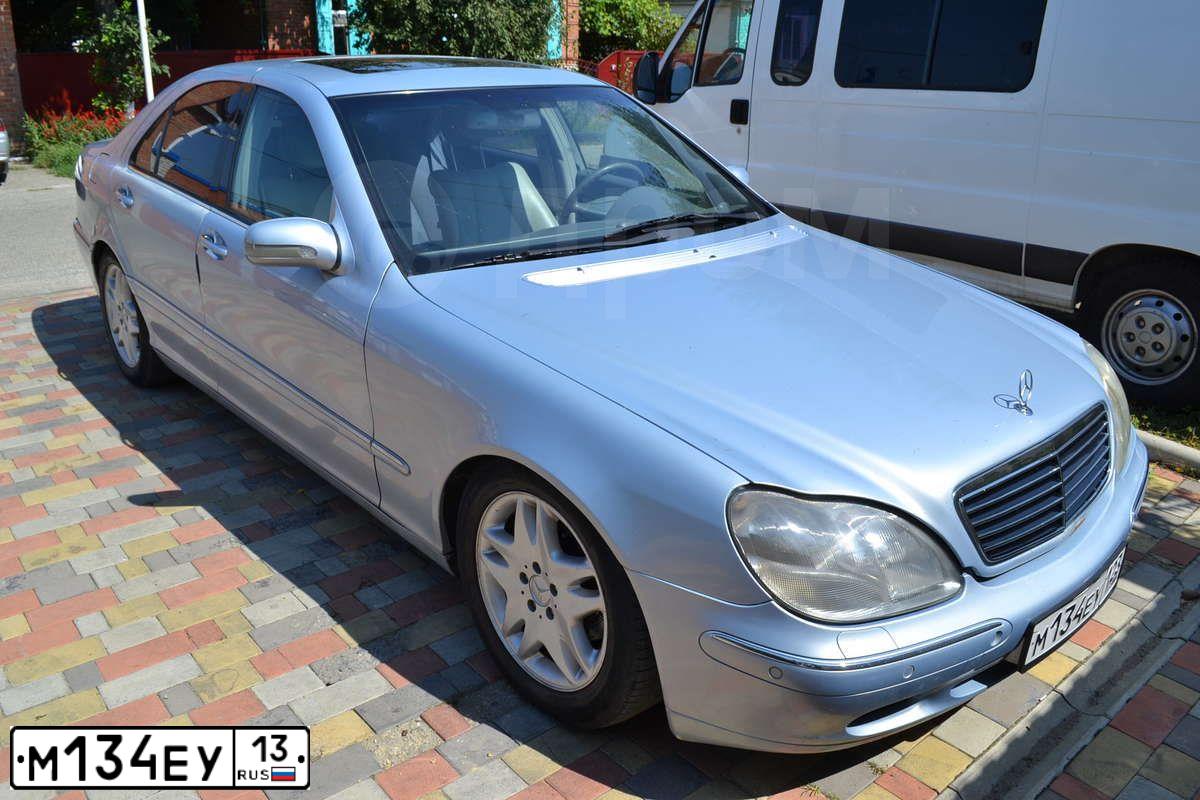 Фото автомобиля NISSAN PRIMERA, 2006 — госномер М134ЕУ13. Цвет: ЧЕРНЫЙ