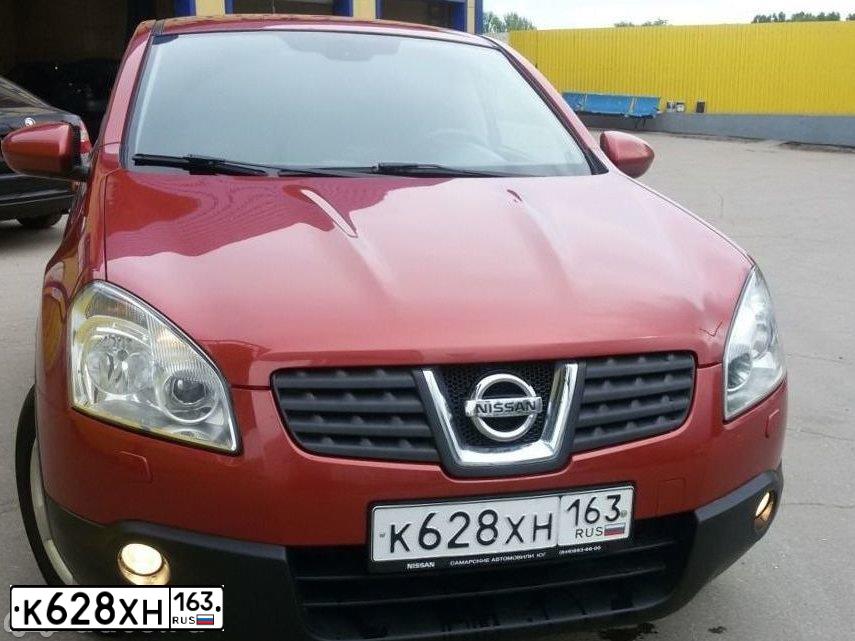 Фото автомобиля NISSAN QASHQAI, 2008 — госномер Е570РА73. Цвет: ТЕМНО-КРАСНЫЙ