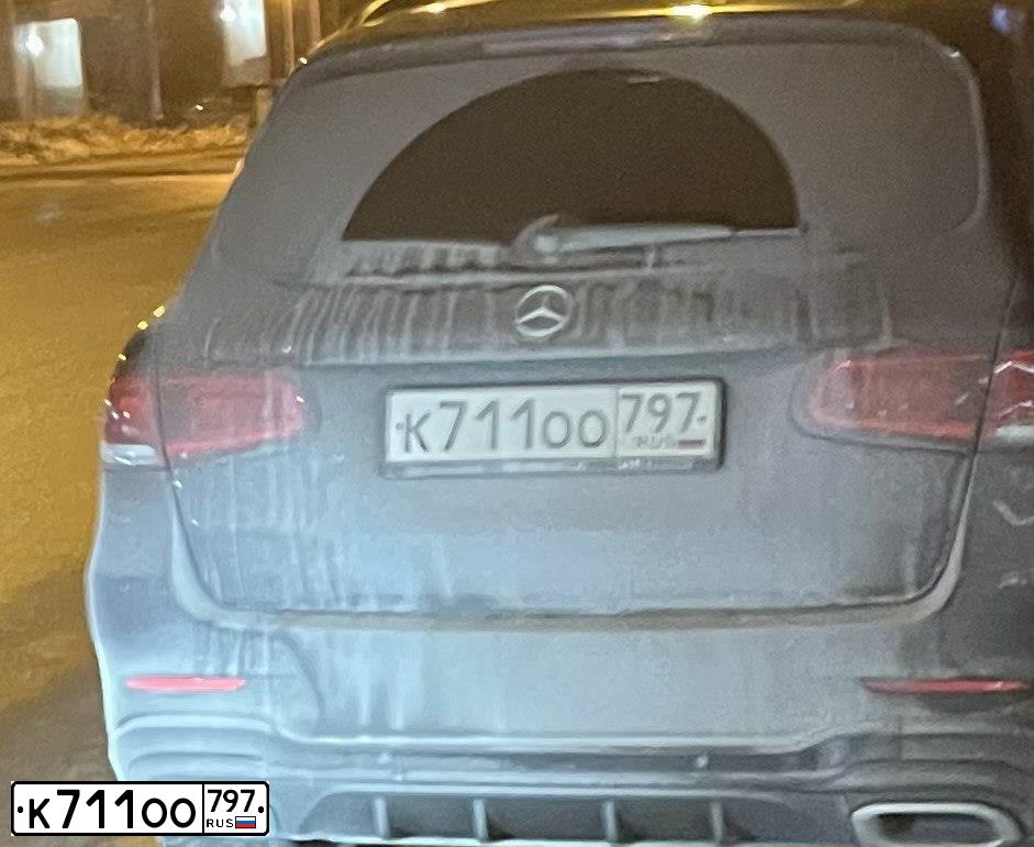 Фото автомобиля MERCEDES-BENZ МЕРСЕДЕС-БЕНЦ GLC 300 4MATIC, 2021 — госномер К711ОО797. Цвет: ЧЕРНЫЙ