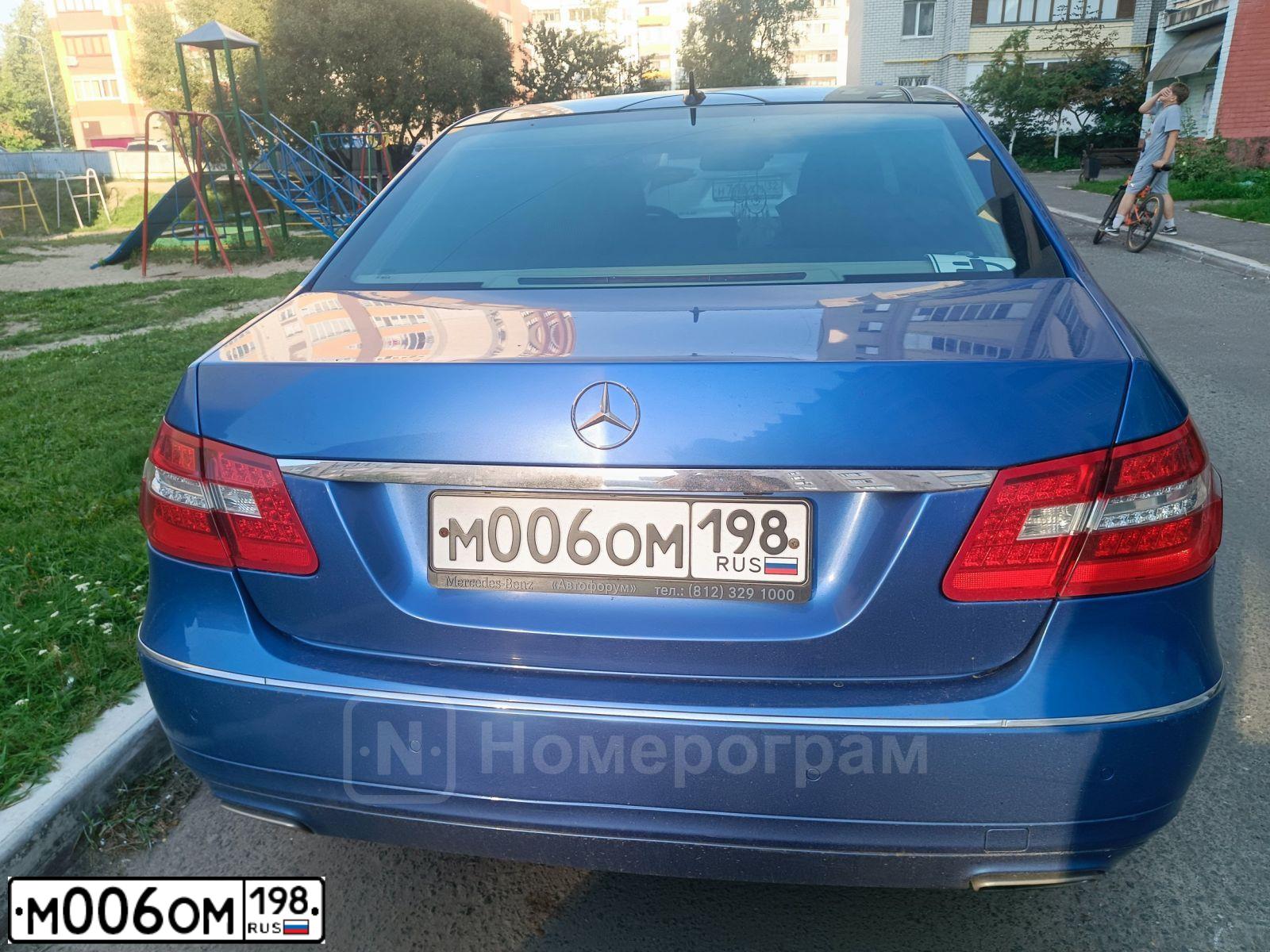 Фото автомобиля MERCEDES E-KLASSE, 2009 — госномер М006ОМ198. Цвет: СВЕТЛО-СИНИЙ