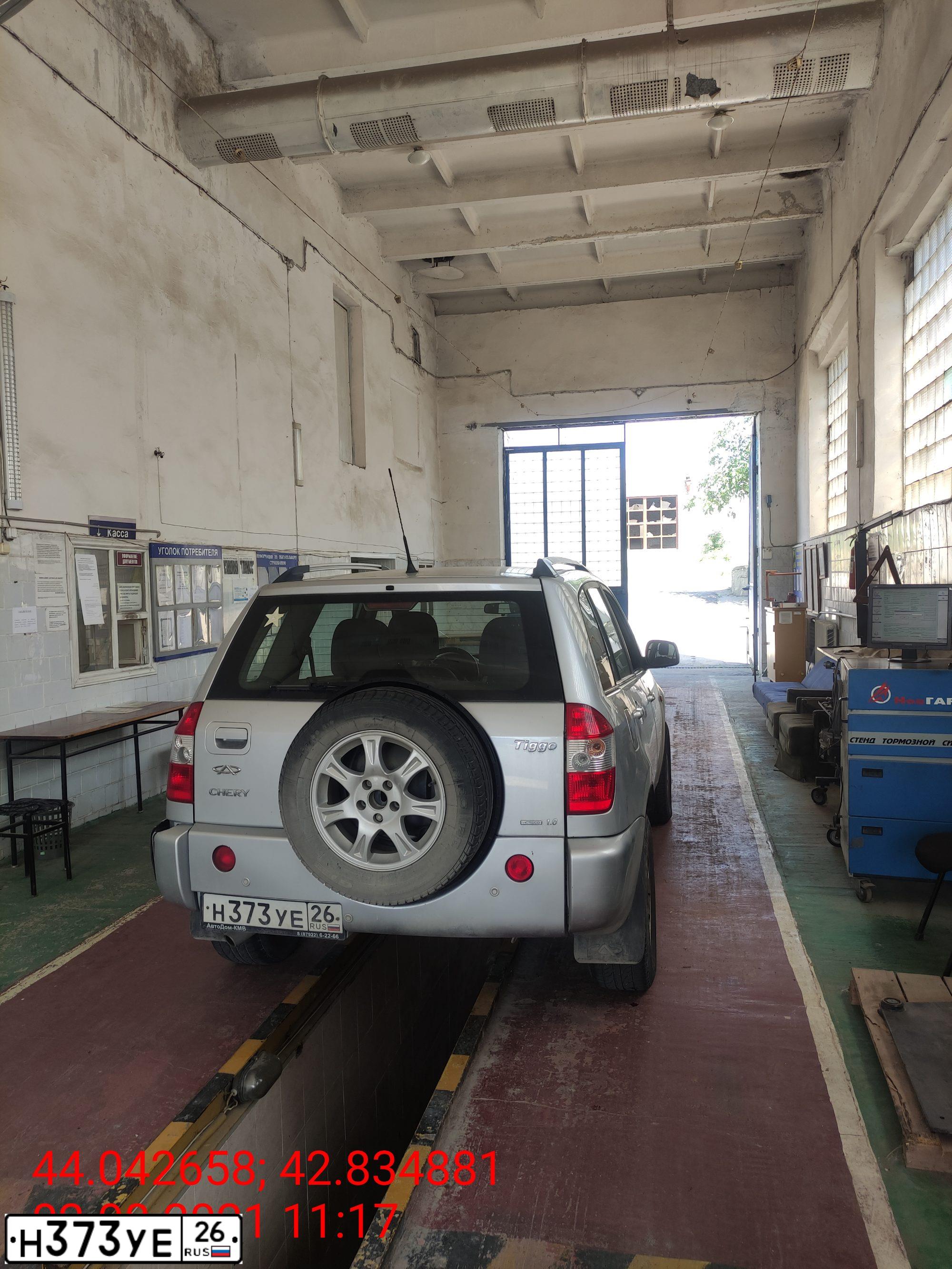 Фото автомобиля CHERY TIGGO, 2012 — госномер Н373УЕ26. Цвет: СЕРЕБРИСТЫЙ