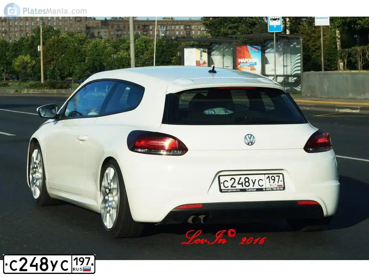Фото автомобиля VOLKSWAGEN SCIROCCO, 2012 — госномер В536КО147. Цвет: Белый