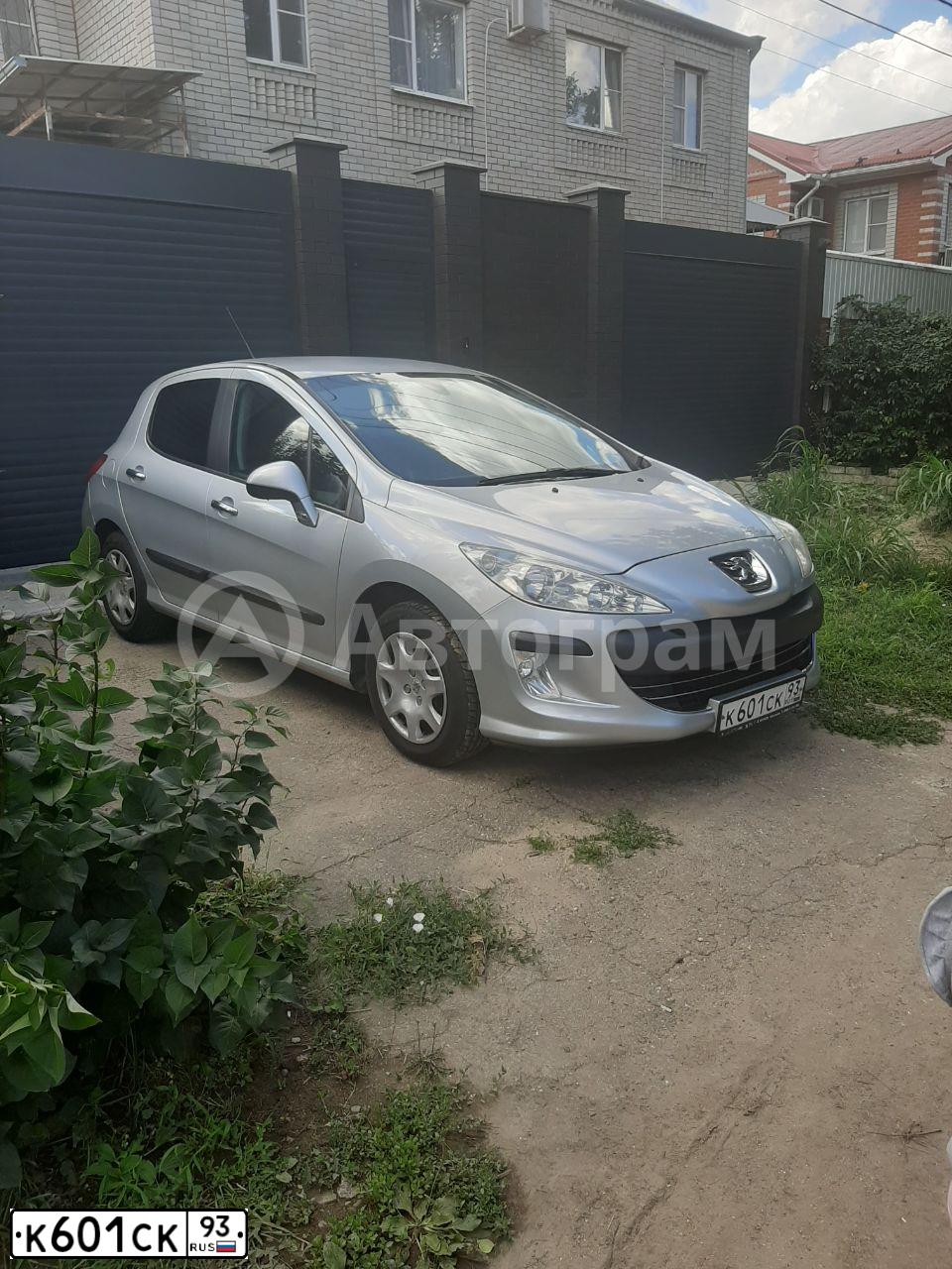 Фото автомобиля PEUGEOT 308, 2009 — госномер К601СК93. Цвет: Серебристый