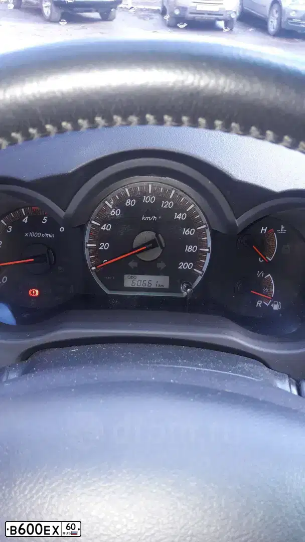 Фото автомобиля TOYOTA HILUX, 2012 — госномер С968РХ89. Цвет: синий
