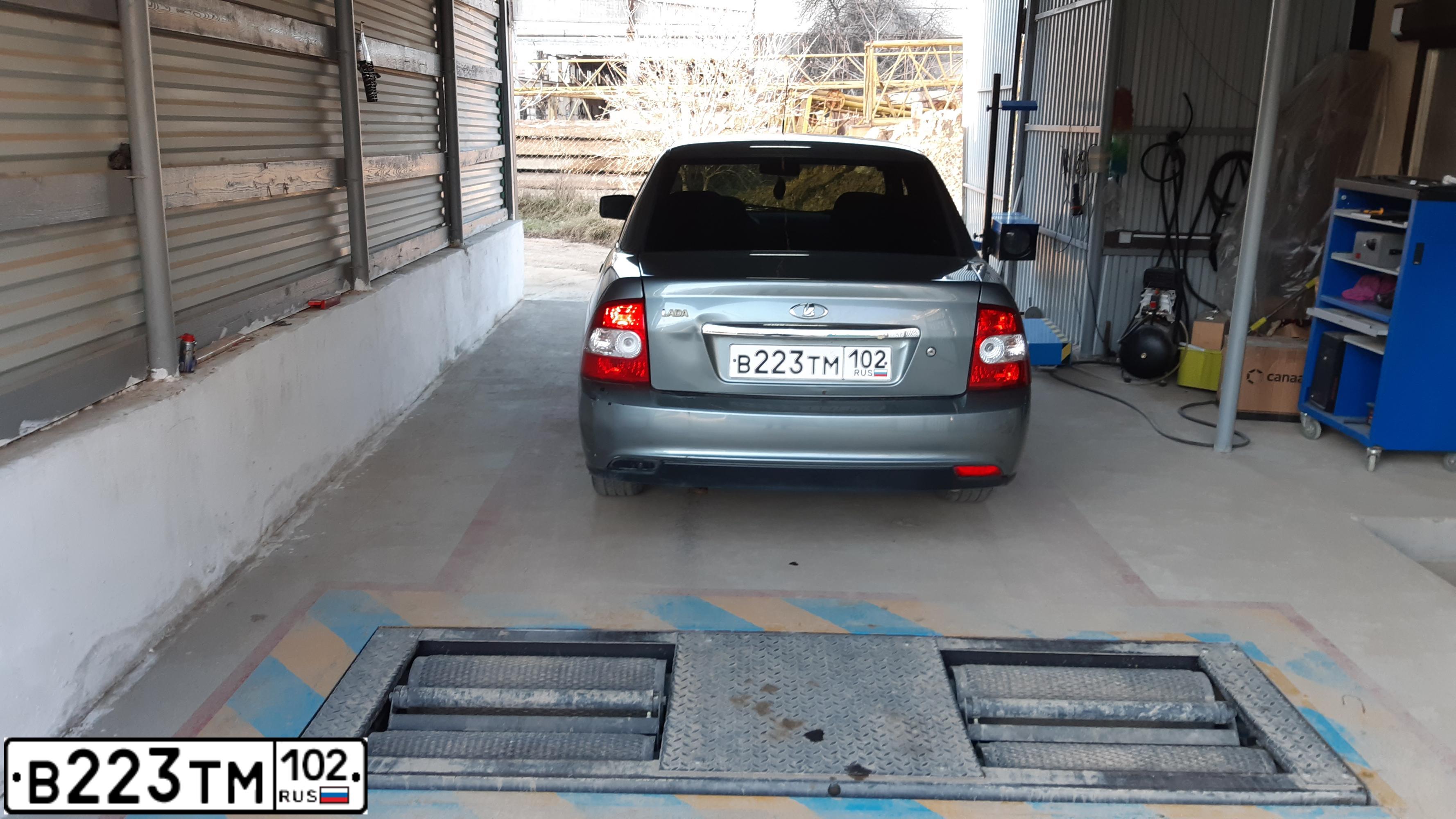 Фото автомобиля LADA PRIORA, 2010 — госномер Т145КК05. Цвет: СРЕДНИЙ СЕРО-ЗЕЛЕНЫЙ МЕТ