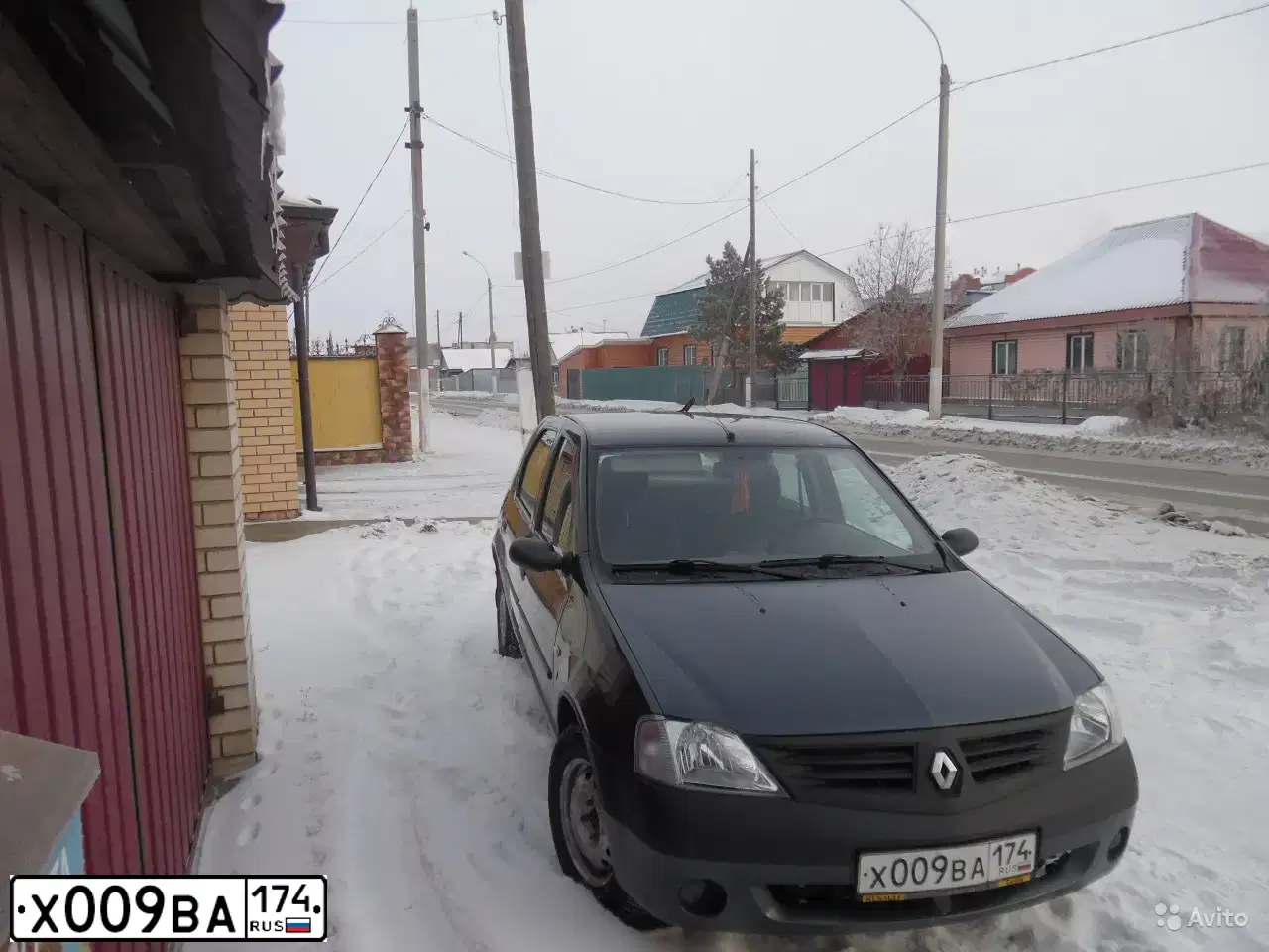 Фото автомобиля RENAULT LOGAN, 2007 — госномер Х009ВА174. Цвет: ТЕМНО-СЕРЫЙ