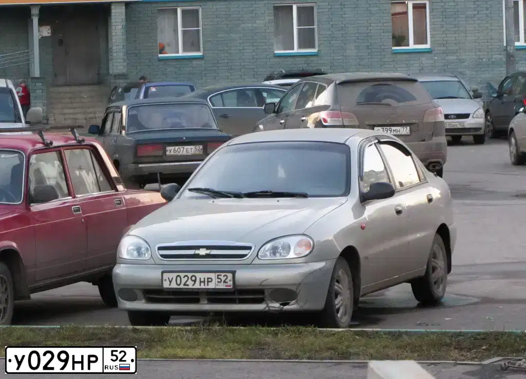 Фото автомобиля CHEVROLET LANOS, 2007 — госномер Х313НК37. Цвет: Серебристый