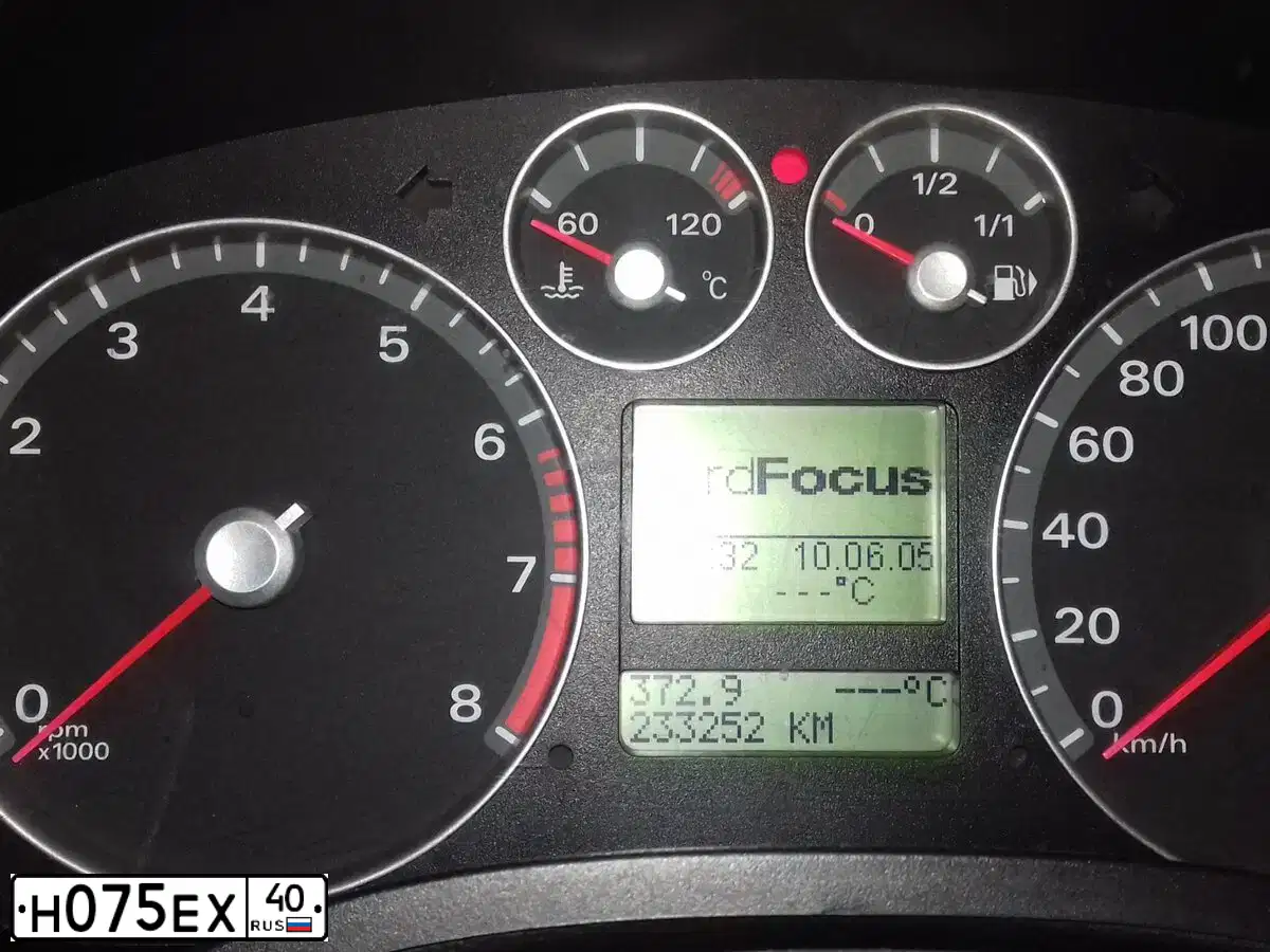 Фото автомобиля FORD FOCUS, 2005 — госномер О345РЕ68. Цвет: ТЕМНО-СИНИЙ