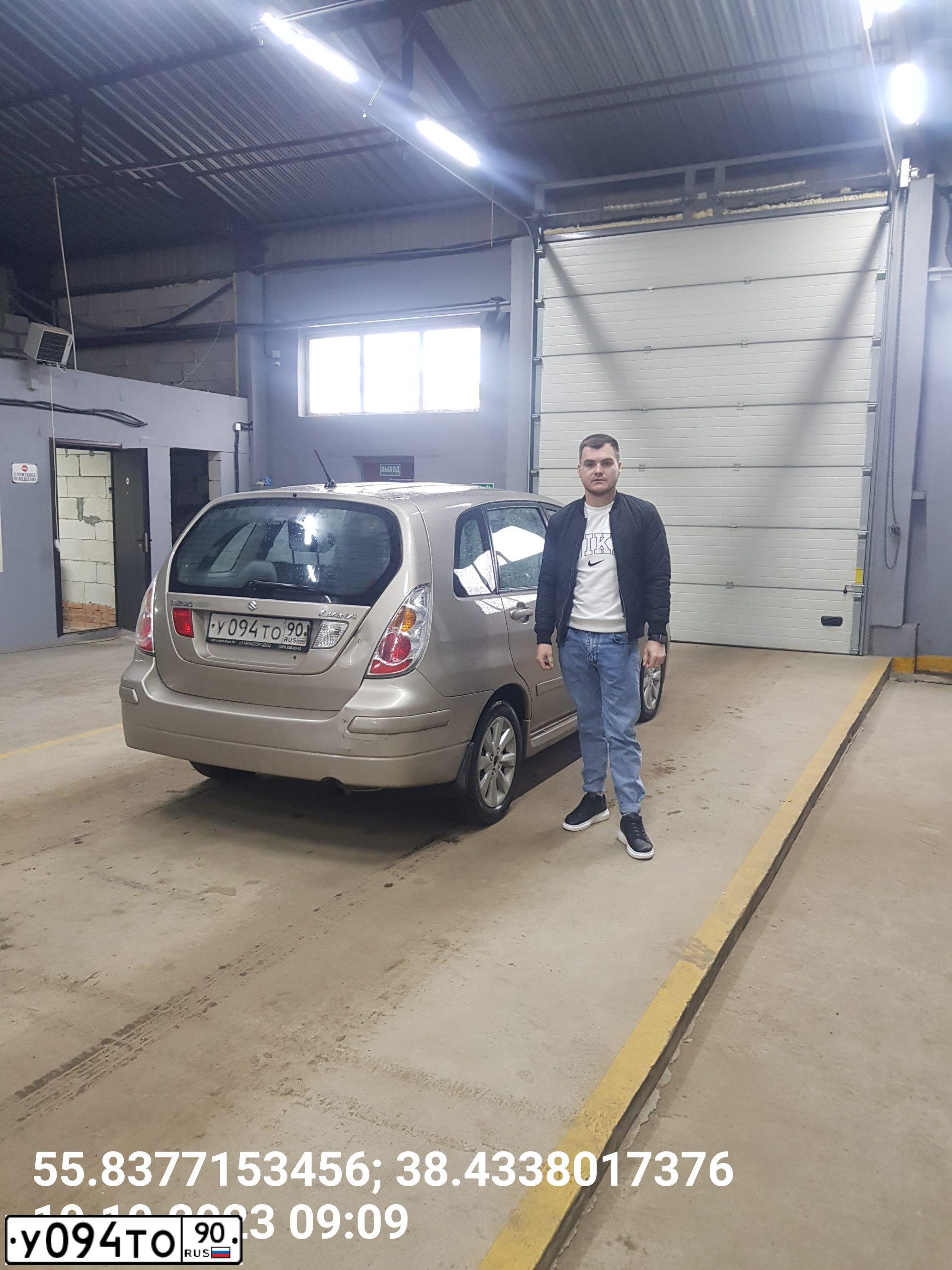 Фото автомобиля SUZUKI LIANA, 2005 — госномер Е801МЕ790. Цвет: БЕЖЕВЫЙ