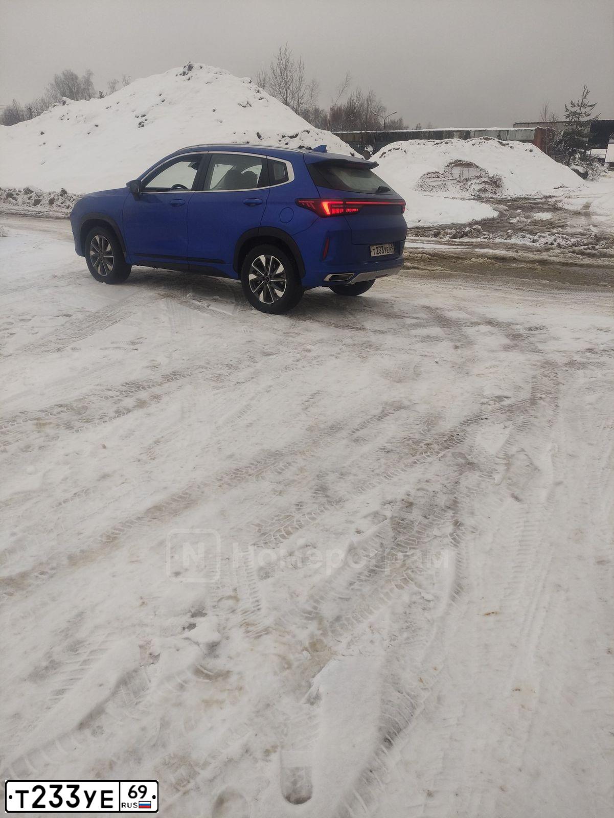 Фото автомобиля EXEED LX, 2023 — госномер Т233УЕ69. Цвет: СИНИЙ