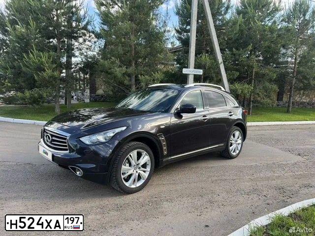 Фото автомобиля INFINITI QX70 /FX/, 2012 — госномер К453ВР797. Цвет: Коричневый