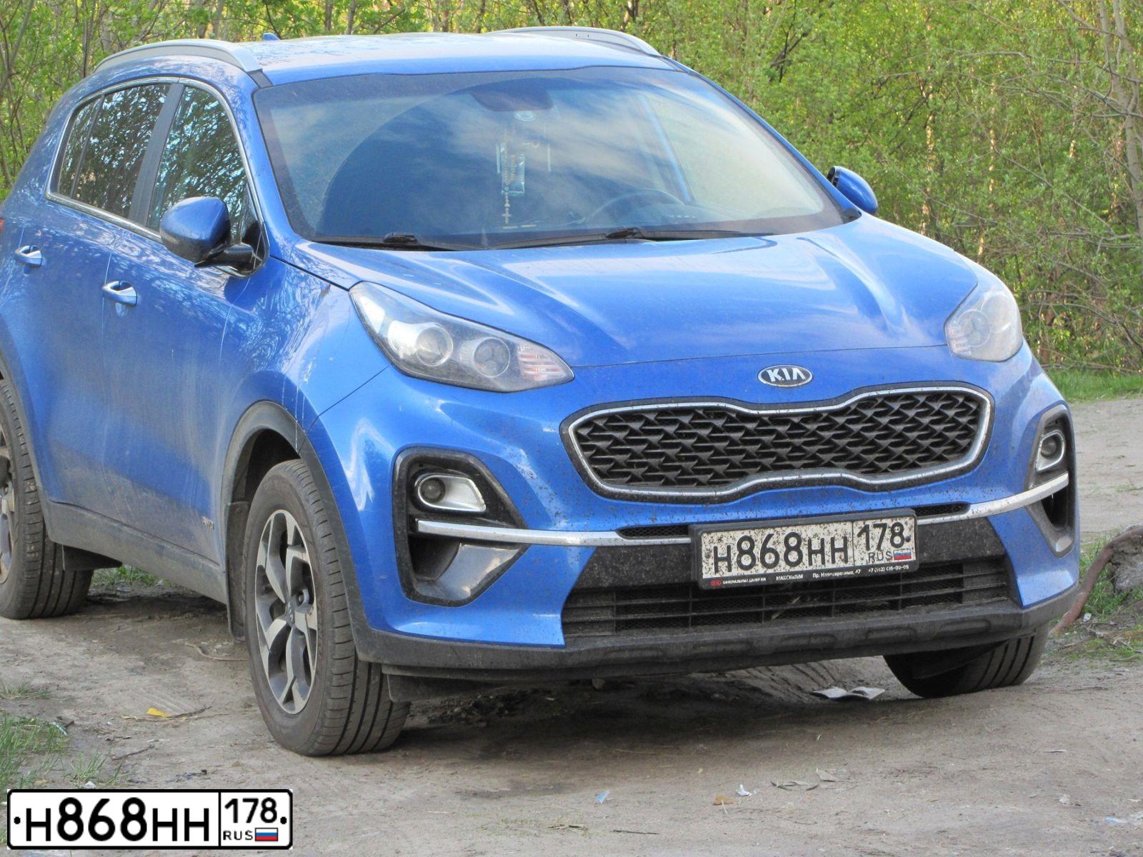 Фото автомобиля DAEWOO GENTRA, 2013 — госномер Н868НН178. Цвет: Серебристый