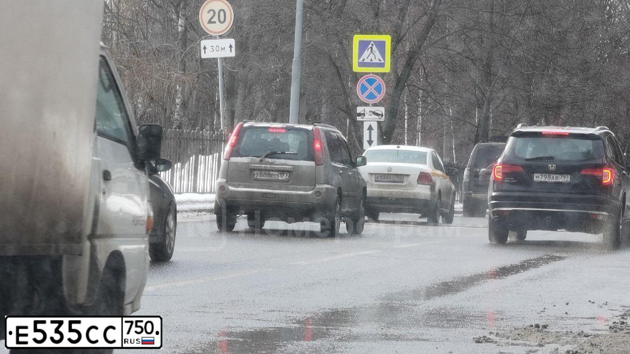 Фото автомобиля MERCEDES CLA-KLASSE, 2014 — госномер М771ВА181. Цвет: ФИОЛЕТОВЫЙ