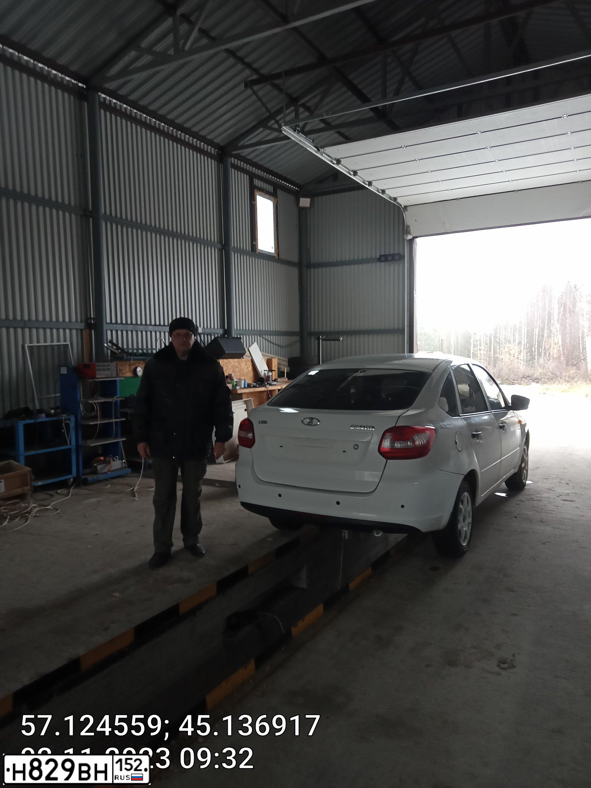 Фото автомобиля LADA GRANTA, 2014 — госномер А129МС252