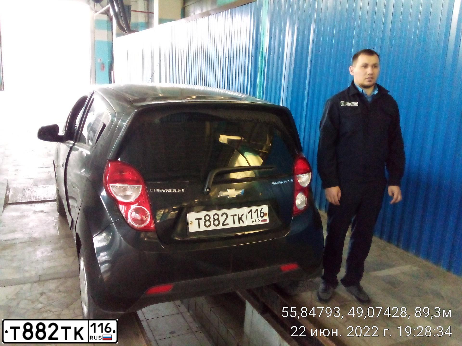 Фото автомобиля CHEVROLET SPARK, 2013 — госномер О038НЕ716. Цвет: ЧЕРНЫЙ