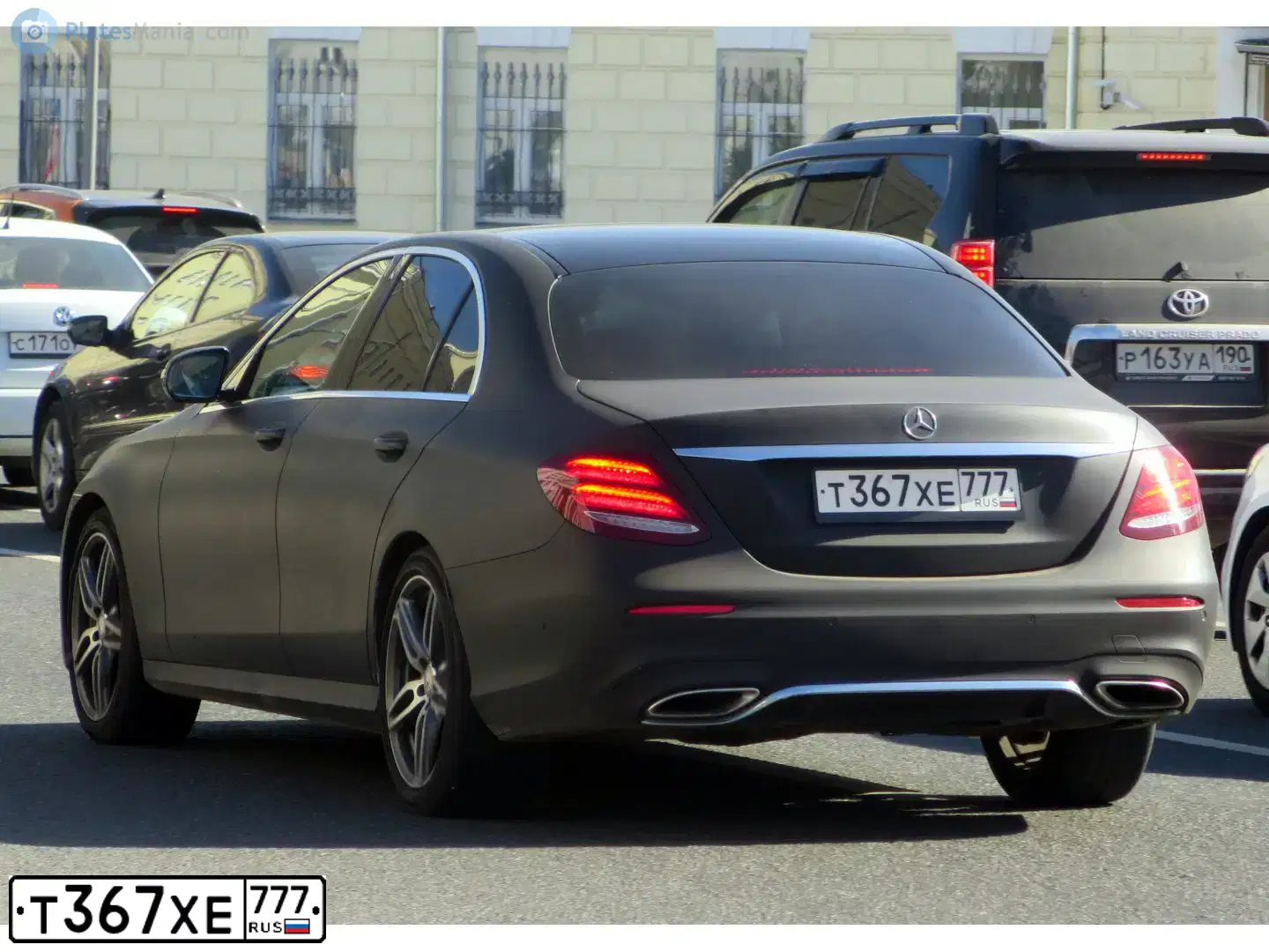 Фото автомобиля MERCEDES E-KLASSE, 2016 — госномер О664СР40. Цвет: СЕРЕБРИСТЫЙ