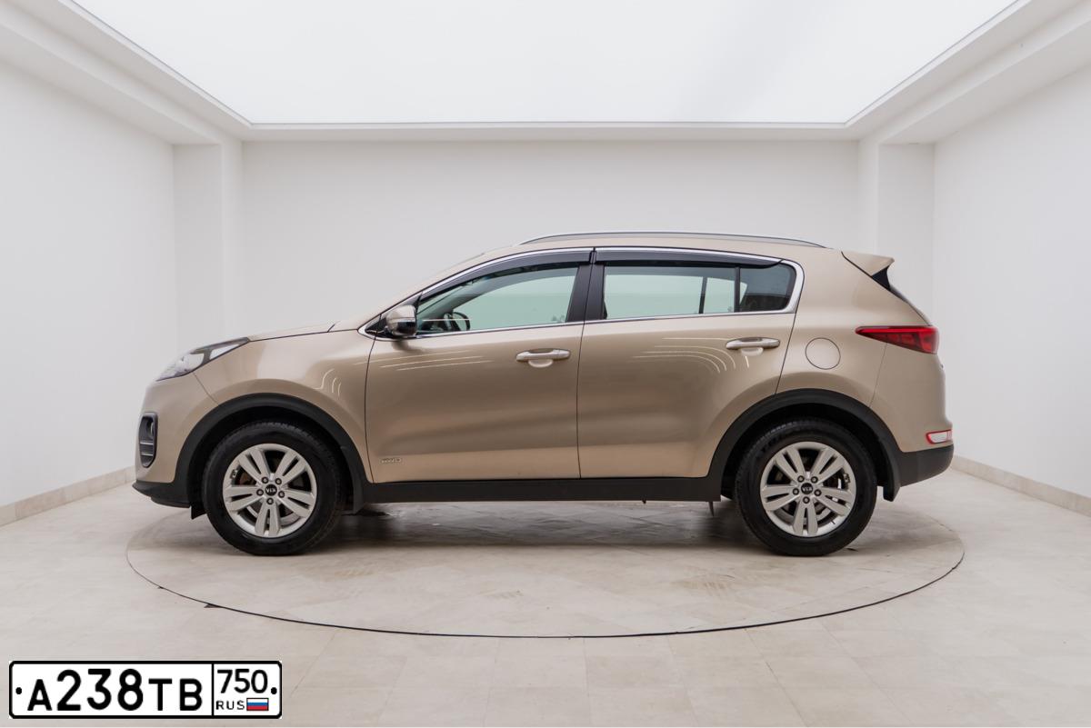 Фото автомобиля KIA SPORTAGE, 2018 — госномер В668ВК977. Цвет: СВЕТЛО-КОРИЧНЕВЫЙ