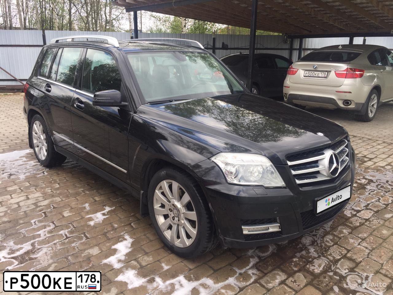 Фото автомобиля MERCEDES GLA-KLASSE, 2011 — госномер Р500КЕ178. Цвет: КОРИЧНЕВО-ПЕСОЧНЫЙ