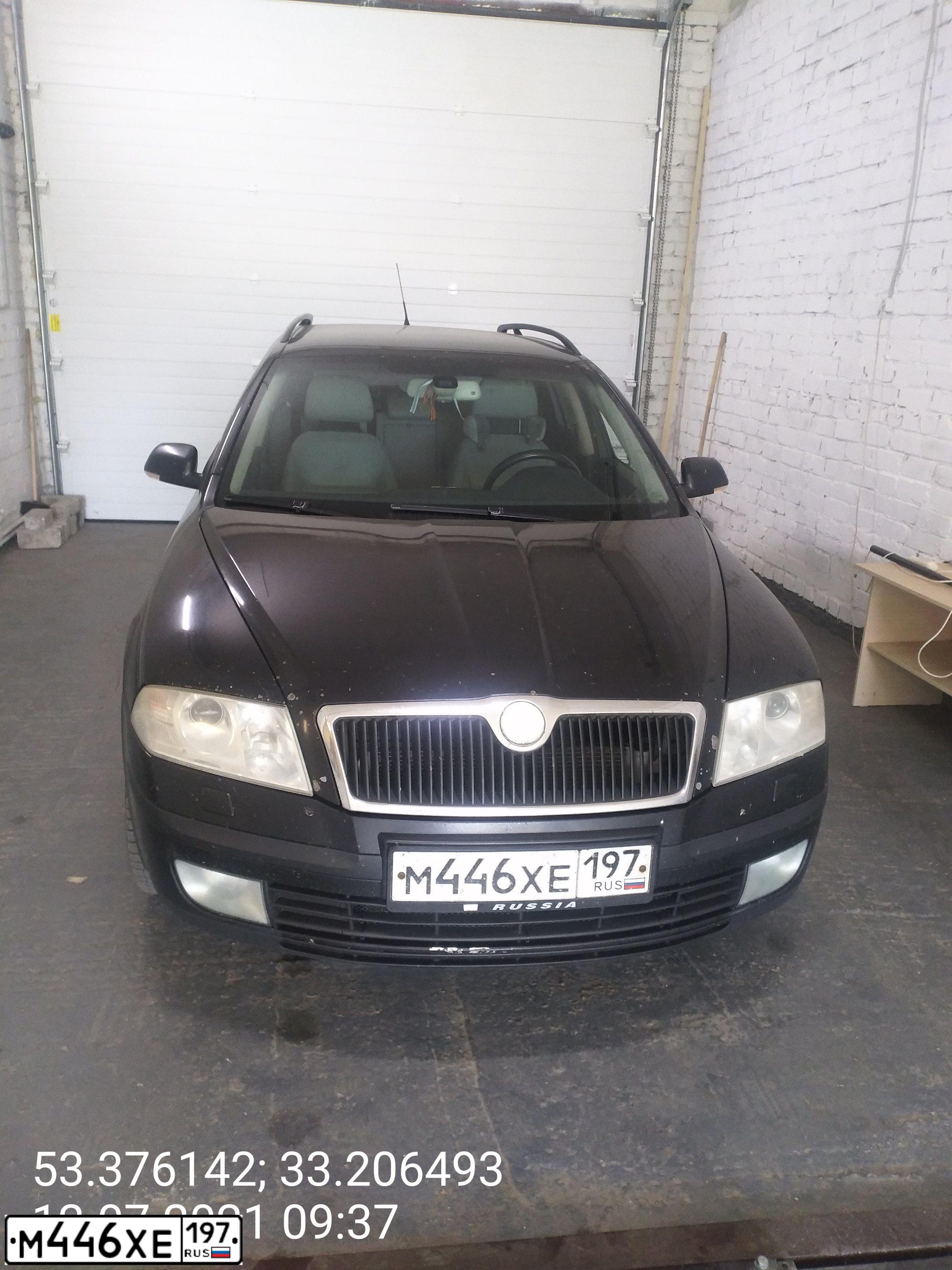 Фото автомобиля SKODA OCTAVIA, 2007 — госномер Т071ТО152. Цвет: ЧЕРНЫЙ