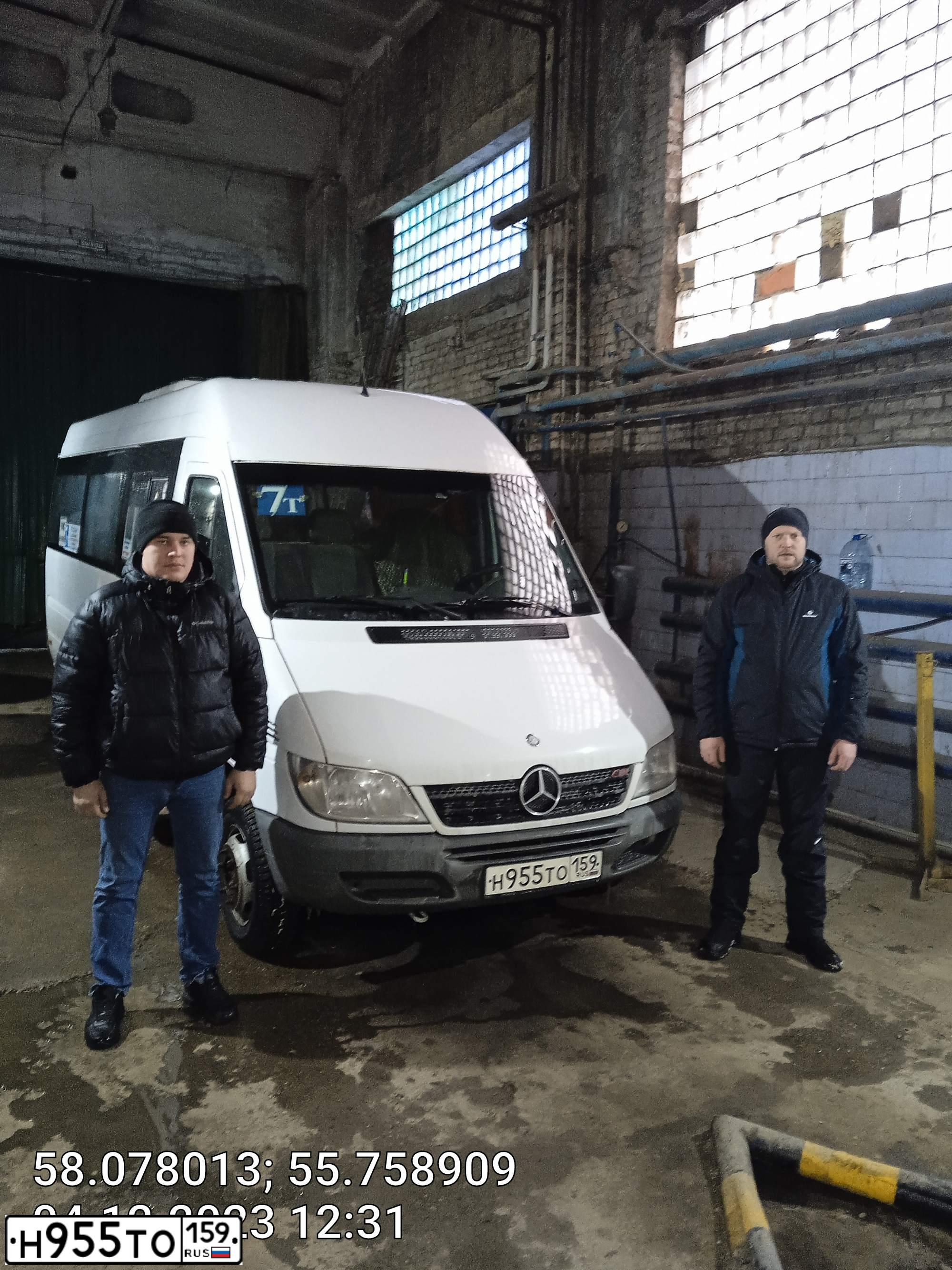 Фото автомобиля MERCEDES SPRINTER, 2017 — госномер Н615КМ159. Цвет: Белый